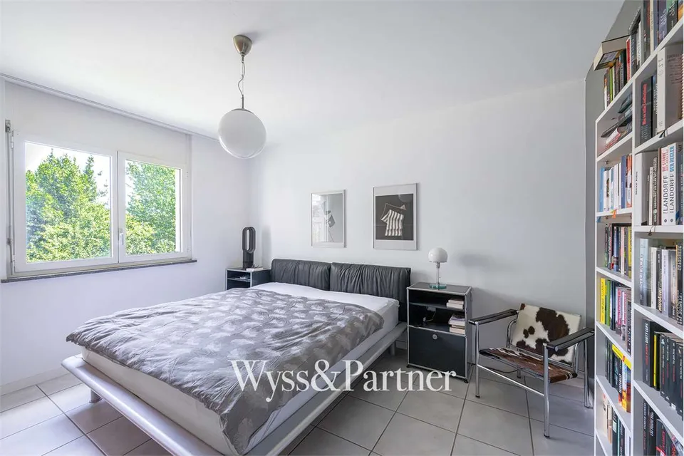Bright and modern 5-room apartment in Gordola: your new oasis of tranquility – photo 10 of 13