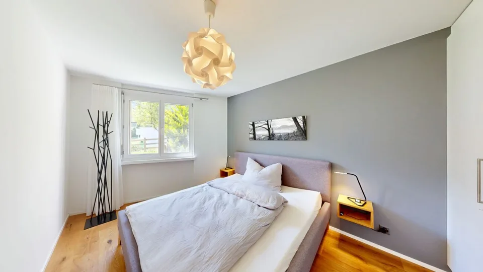Moderne 2-Zimmer-Wohnung mit grossem Sitzplatz – Foto 6 von 10