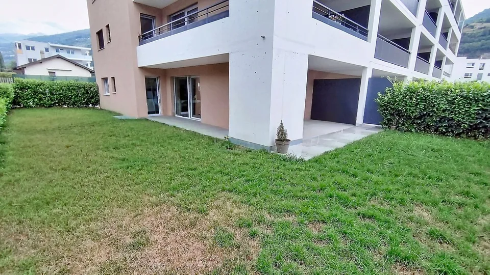 Appartamento 3.5 locali di 105 m2 con terrazza e prato – foto 14 di 14