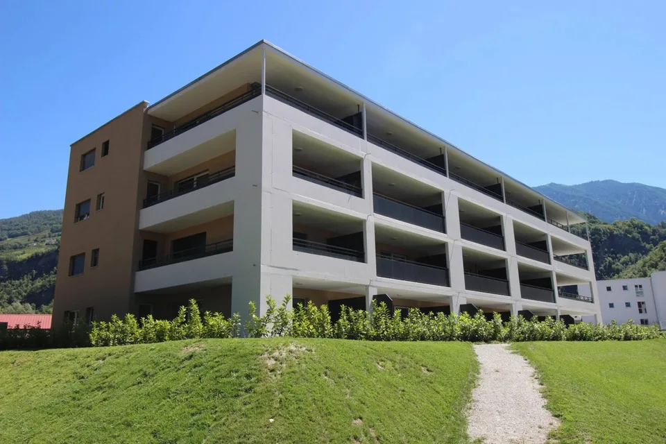 Appartamento 3.5 locali di 105 m2 con terrazza e prato – foto 9 di 14