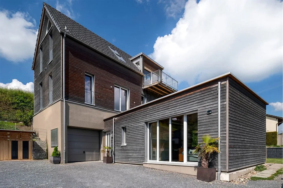 Casa unifamiliare moderna di 6,5 locali, studio e potenziale di espansione
