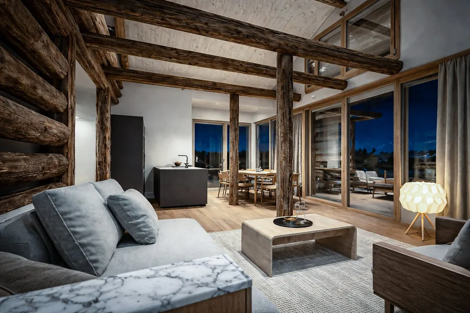 Der Hitze entfliehen - 5.5 Zimmer Attika-Maisonettewohnung in Graubünden