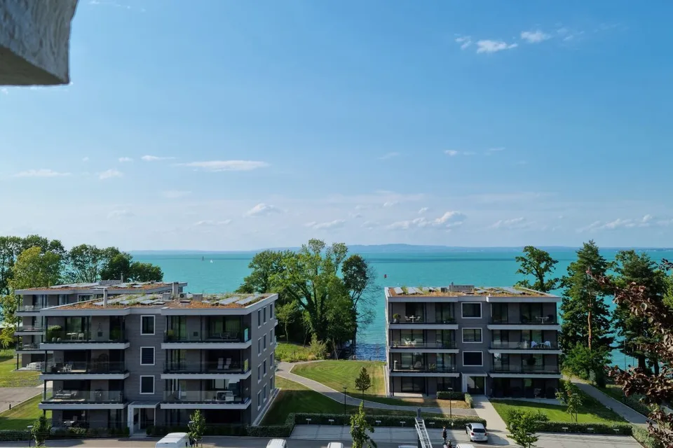 Villa padronale con terreno di 2.008 m2 simile a un parco – foto 13 di 15