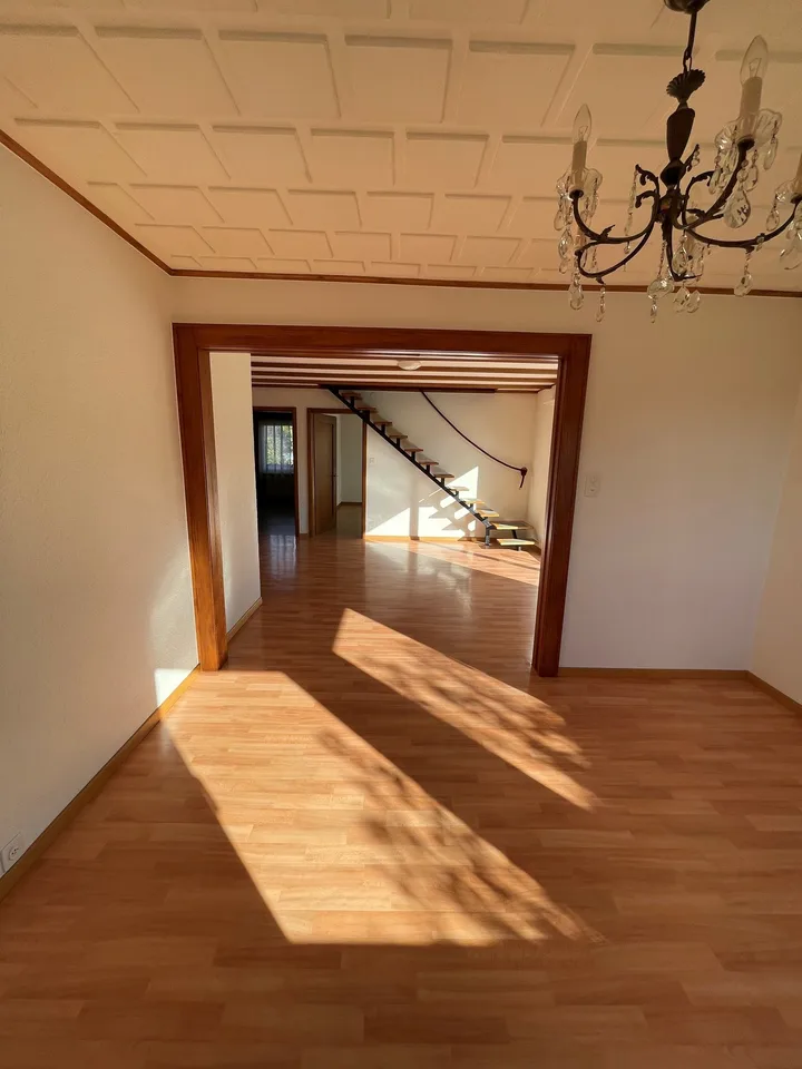 Schönes 7-Zimmer-Einfamilienhaus in Montsevelier – Foto 24 von 30
