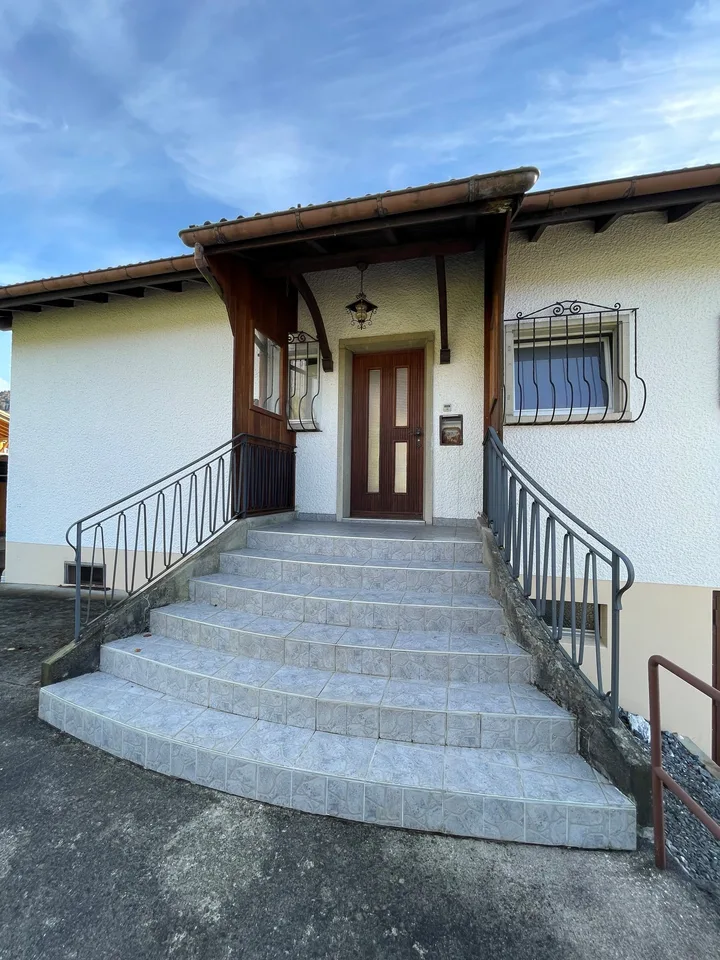 Schönes 7-Zimmer-Einfamilienhaus in Montsevelier – Foto 11 von 30