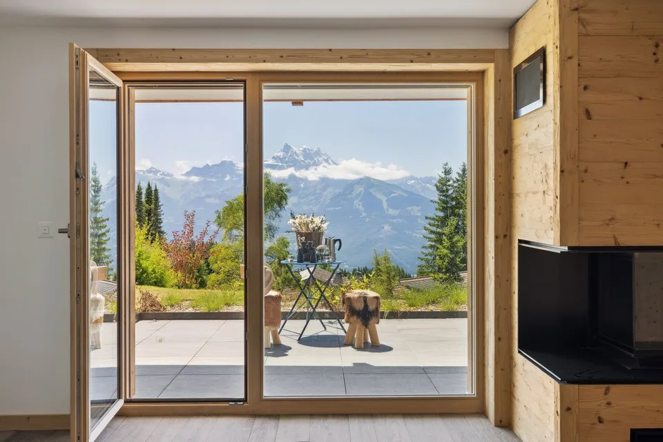 Seltenes Duplex mit Garten, Ski-in & Ski-out, atemberaubender Blick! – Foto 7 von 13