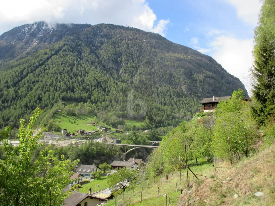 GORGEOUS VIEWS - IDEAL FOR BUILDING CONTRACTORS
