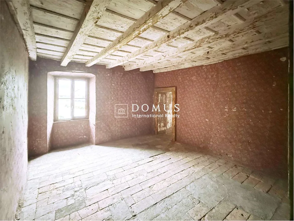 Piccola operazione immobiliare casa da ristrutturare