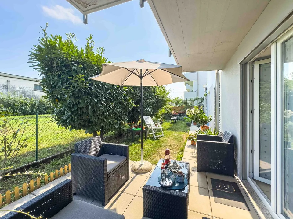 Ampio 2.5 locali con giardino ad Arzo