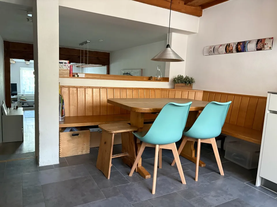Historisches Mittelhaus mit Einliegerwohnung im Herzen des alten Dorfkerns von Opfikon