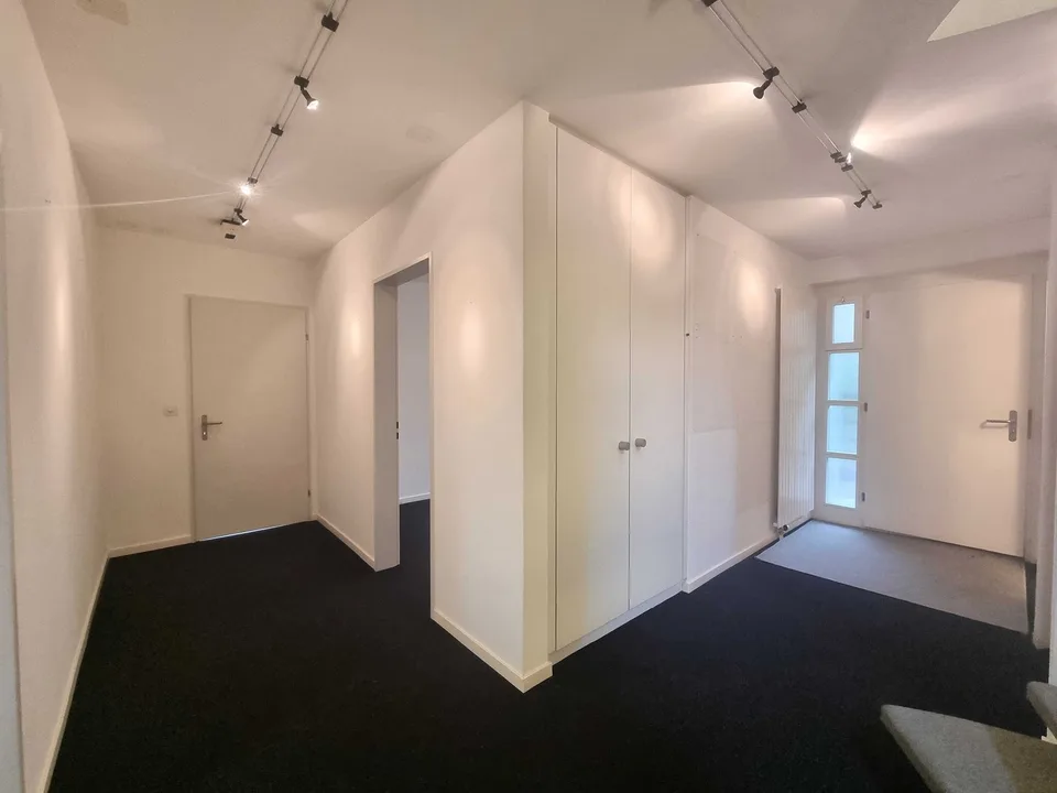 10-Zimmer-Villa mit Bergsicht und Wintergarten in Riehen kaufen