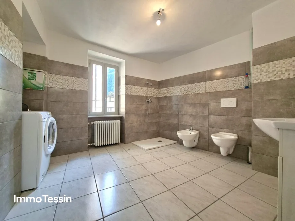 Appartement exceptionnel dans le Nucleo de Rovio plein de charme et d'histoire avec vue sur le lac – photo 13 sur 13