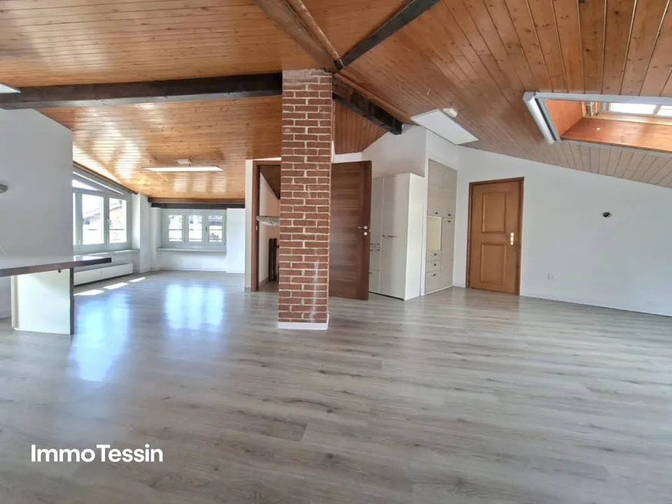 Appartement exceptionnel dans le Nucleo de Rovio plein de charme et d'histoire avec vue sur le lac – photo 7 sur 13