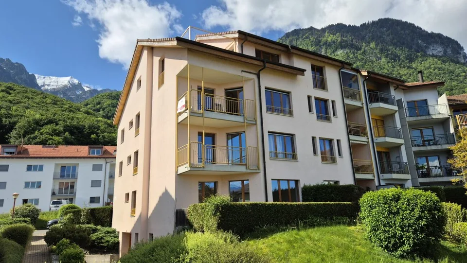 Appartement 4.5 pièces avec balcon vue lac (2ème étage)
