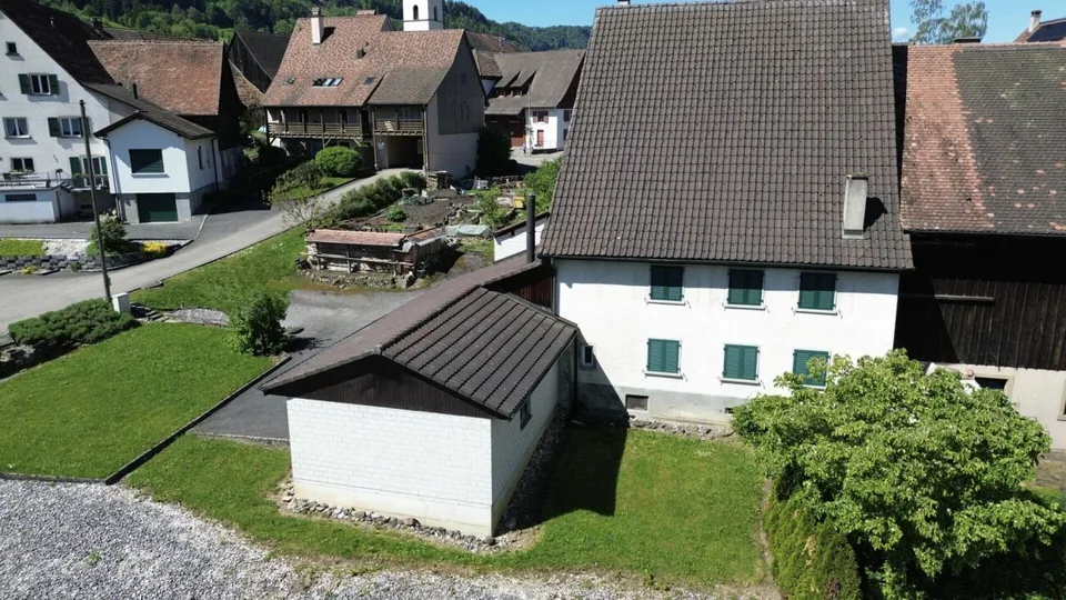 Kernzonenliegenschaft mit Ausbaupotenzial in Grindel SO