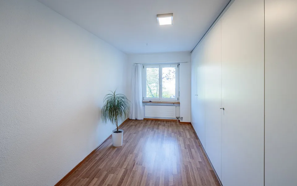 Moderne 4.5-Zimmer-Eigentumswohnung im Hochparterre – Foto 6 von 12