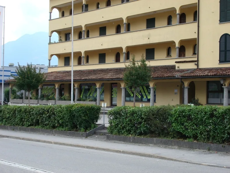 Vendesi, Negozio, 6616 Losone, Rif. Negozio no. 3