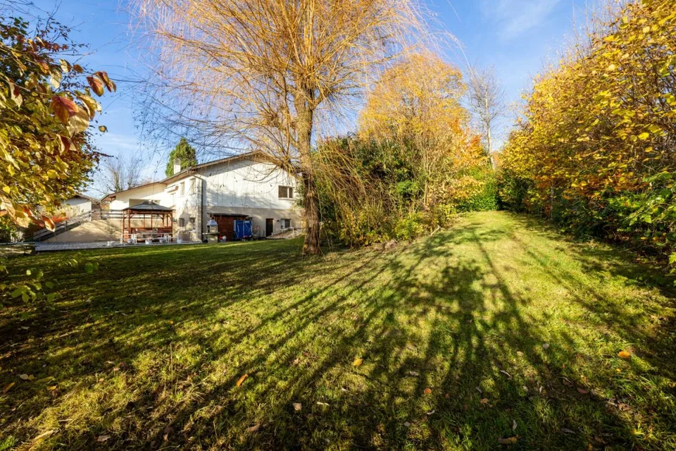 Einfamilienhaus mit Gartentraum in Courtepin
