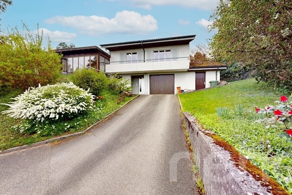 Charming 4.5-room house with a wide view and large plot – photo 13 of 21