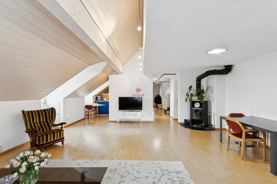 Maisonette in mansarda con vista panoramica e posizione soleggiata