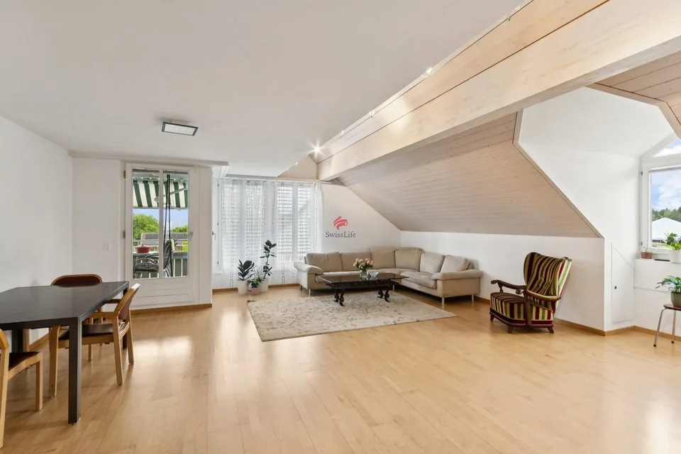 Maisonette in mansarda con vista panoramica e posizione soleggiata