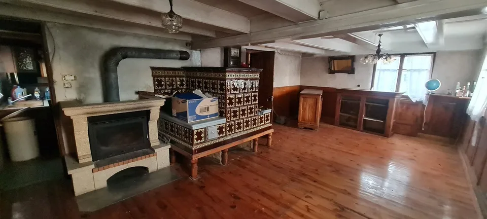 Fattoria con annessi e hangar – foto 6 di 13