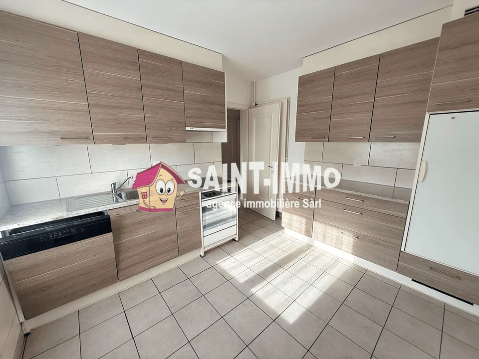 Riduzione del prezzo - Casa familiare con due appartamenti, giardino, dependance, terrazza e garage – foto 8 di 23
