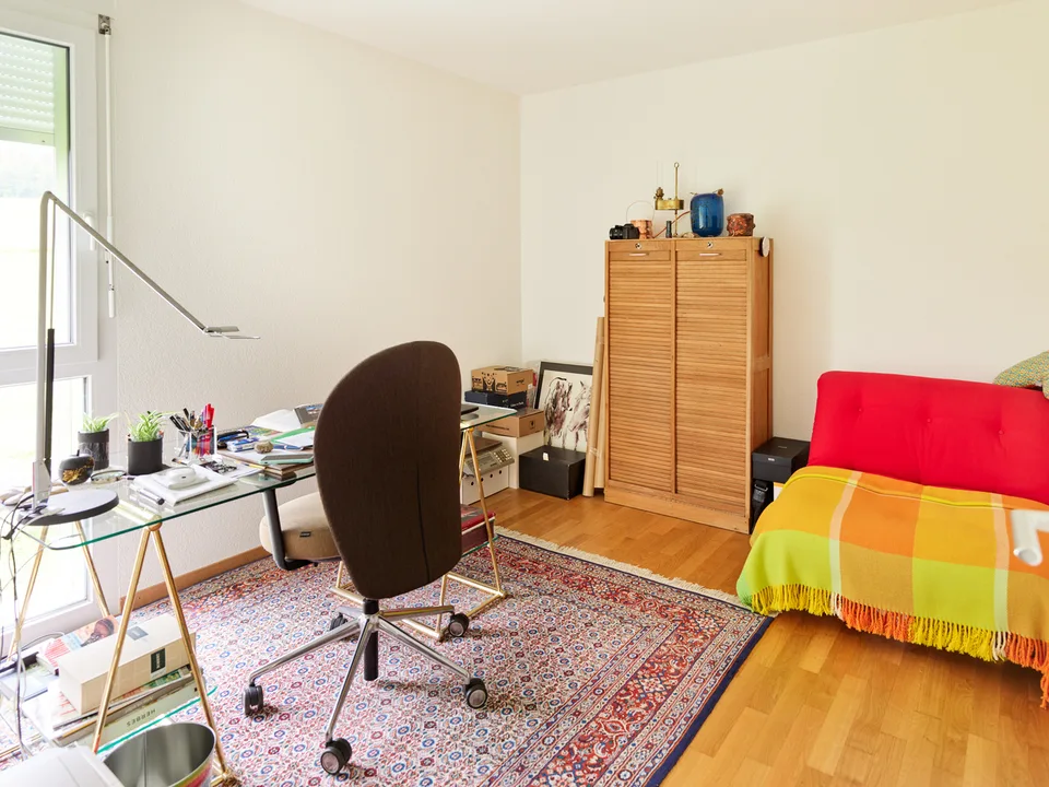 Very beautiful 4.5-room apartment with lots of light, large balcony, peaceful environment