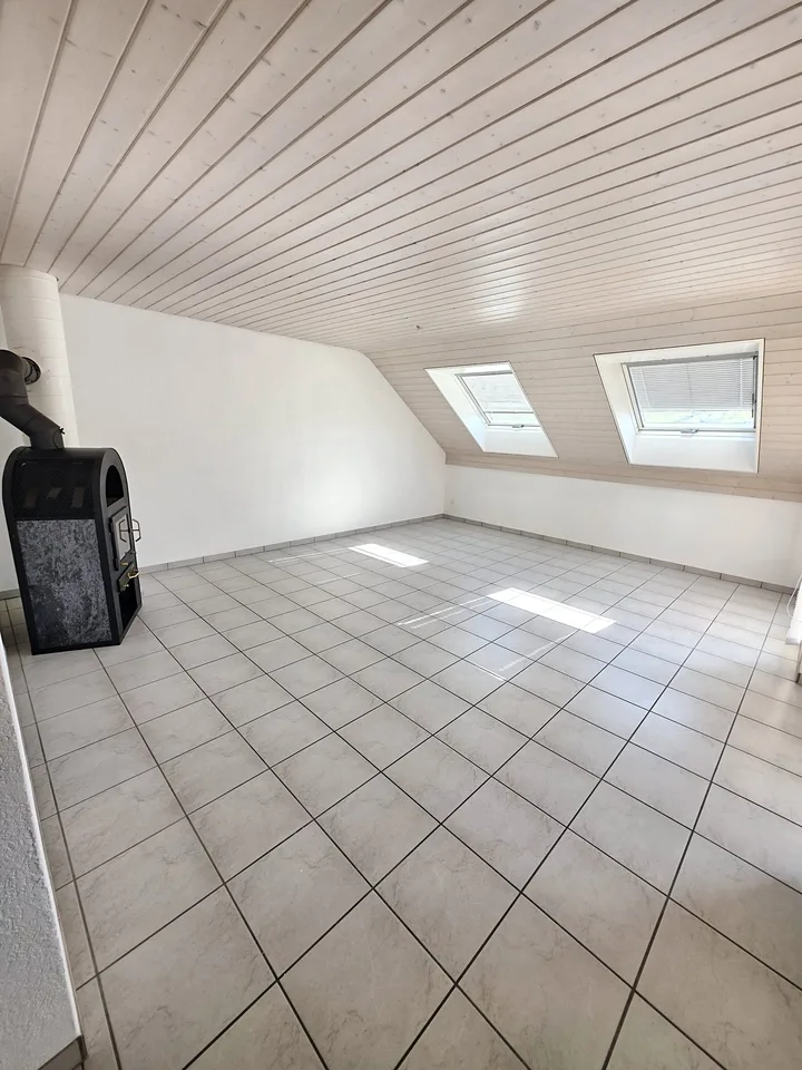 Appartamento charmante con balcone affacciato sul verde – quieto & naturale