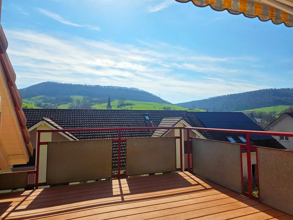 Charmante Wohnung mit Balkon ins Grüne – ruhig & naturnah