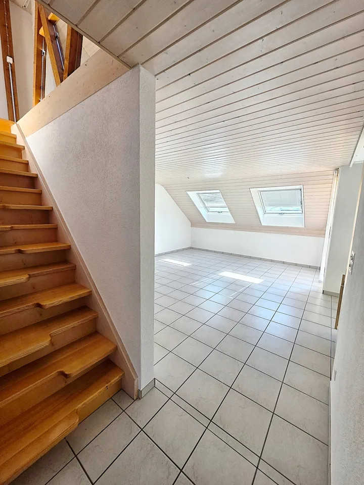 Appartamento charmante con balcone affacciato sul verde – quieto & naturale