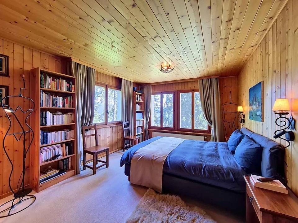 Charmantes 3.5-Zimmer-Wohnung, Chalet-Atmosphäre und Ski-in/Ski-out-Zugang