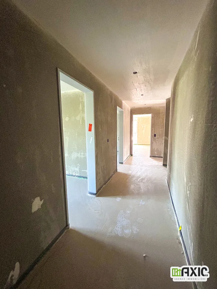 A vendre magnifique 4.5 pièces neuf de haut standing à Delémont – photo 9 sur 13