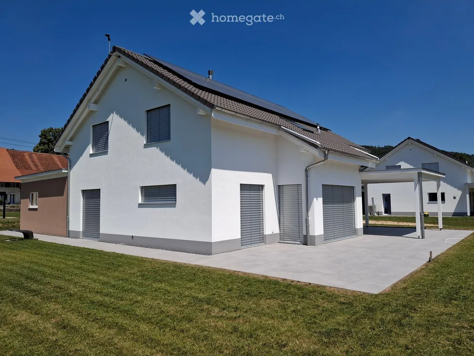 Maison neuve de 5.5 pièces à Charmoille – Confort moderne et cadre verdoyant