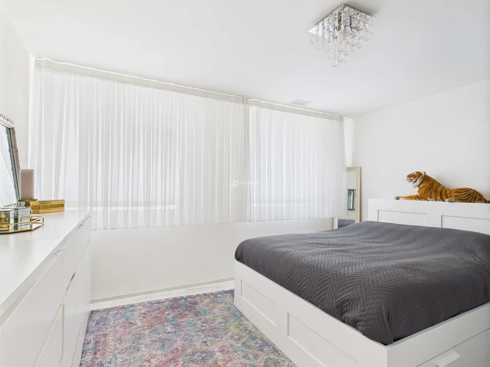Moderne 4.5-Zi.-Wohnung mit Balkon & 2 TG in Ottenbach kaufen