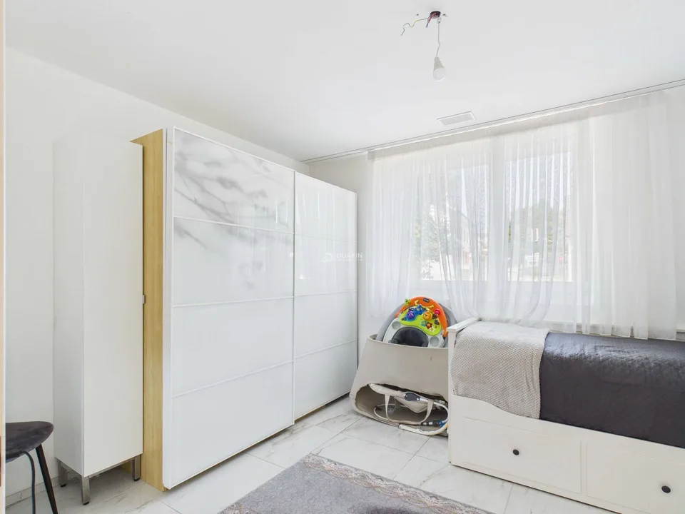 Moderne 4.5-Zi.-Wohnung mit Balkon & 2 TG in Ottenbach kaufen