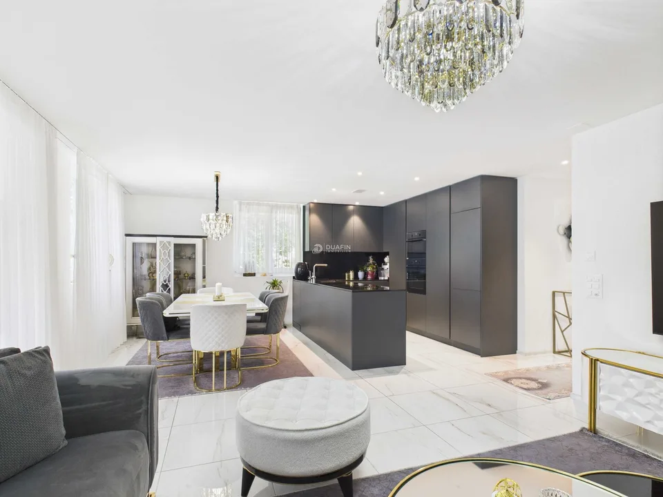 Moderne 4.5-Zi.-Wohnung mit Balkon & 2 TG in Ottenbach kaufen