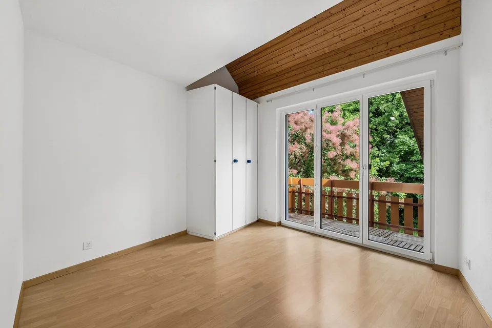 Ampia casa con giardino, camino e molta privacy