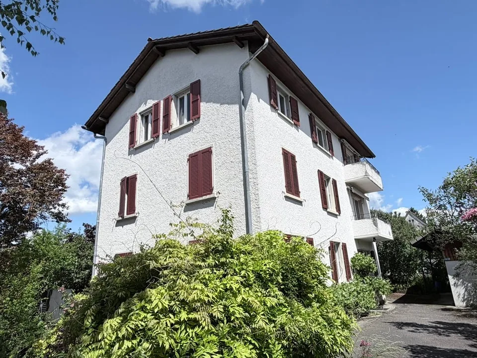 Casa familiare con 3 appartamenti, Courrendlin - 737000