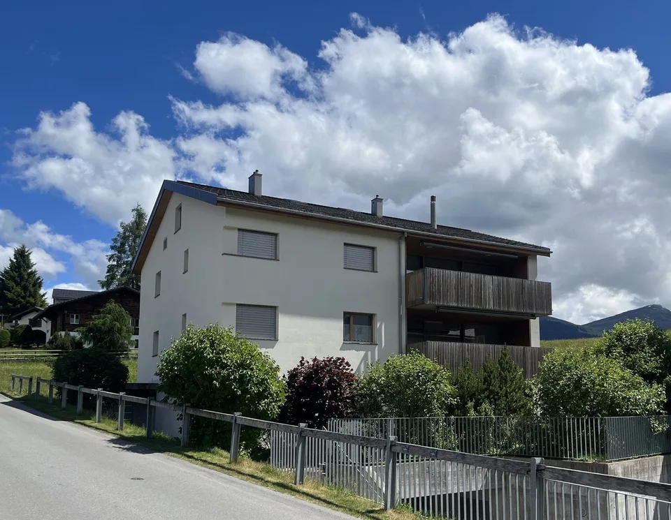 Moderne 3.5-Zimmerwohnung mit Weitsicht in Breil/Brigels