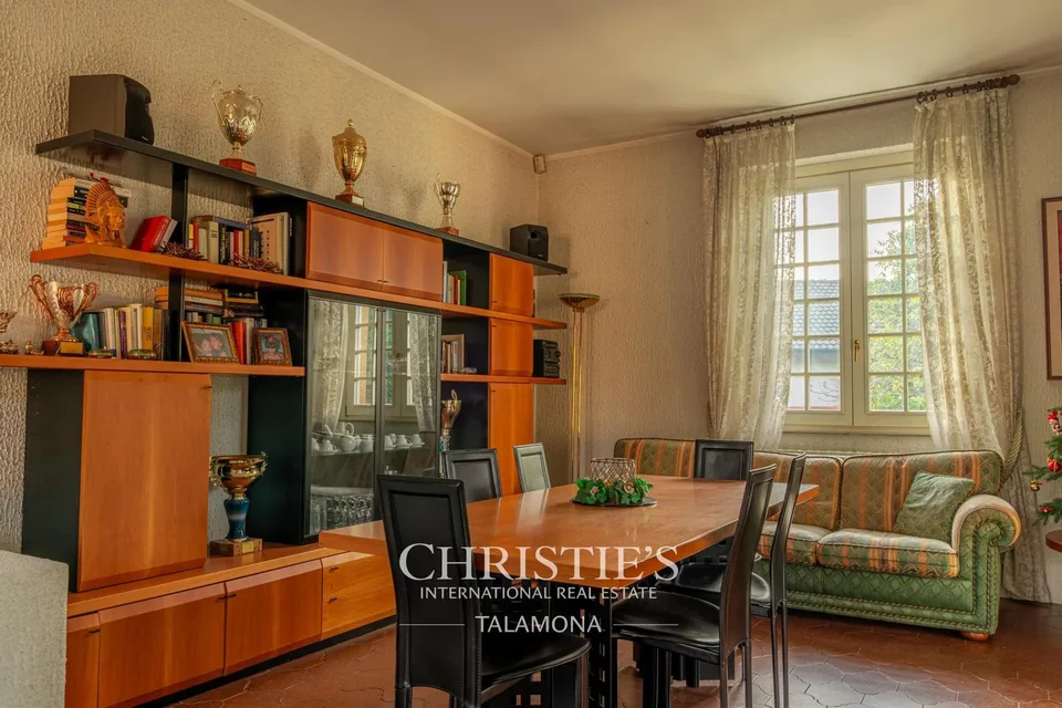 Exklusive Palladianische Villa mit Pool und Park ? Porto Valtravaglia – Foto 9 von 13