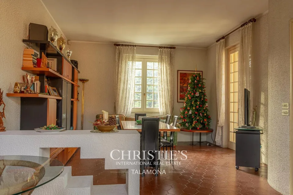 Exklusive Palladianische Villa mit Pool und Park ? Porto Valtravaglia – Foto 7 von 13