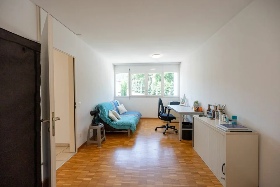 Wir verkaufen eine große 5.5-Zimmer-Wohnung im zweiten Stock – Foto 12 von 15