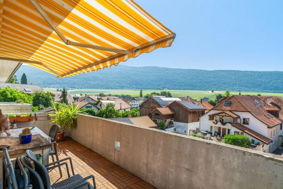 Dombresson, magnifique duplex de 4.5 pièces en attique, garage, place de parc – photo 7 sur 16