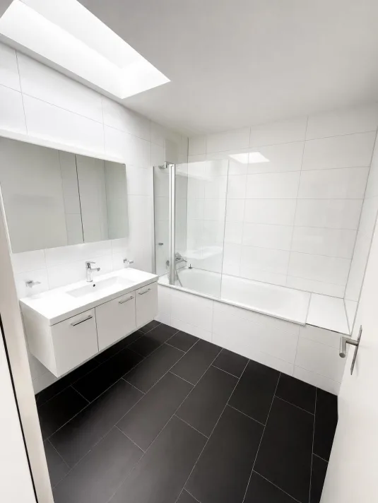 Elegant 5.5-room semi-detached family house with exclusive terrace and modern construction – photo 11 of 17