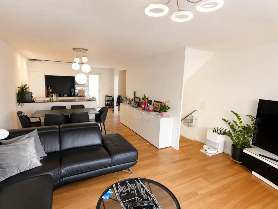 Elegant 5.5-room semi-detached family house with exclusive terrace and modern construction – photo 6 of 17