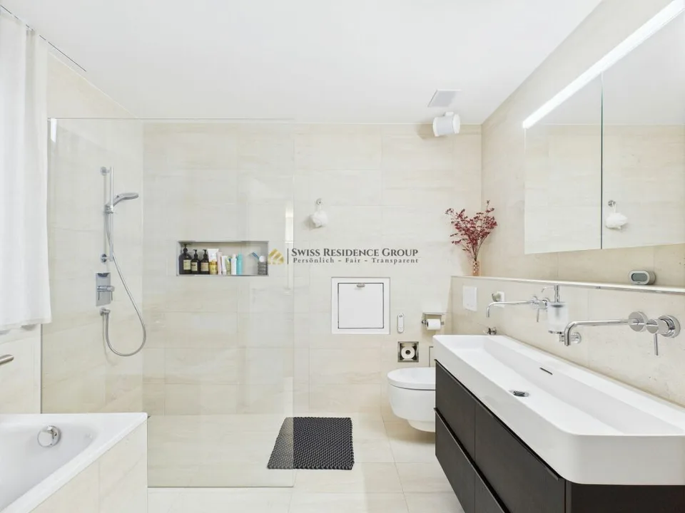 Neuwertige Immobilie mit hochwertigem und elegantem Ausbaustandard – Foto 8 von 23