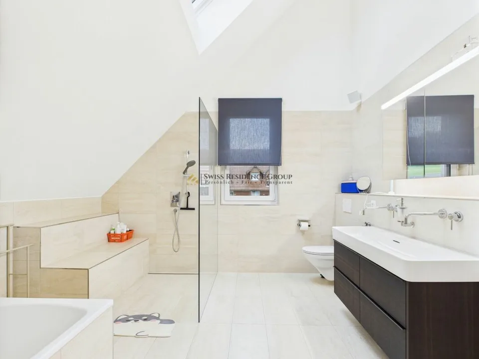 Neuwertige Immobilie mit hochwertigem und elegantem Ausbaustandard – Foto 10 von 23