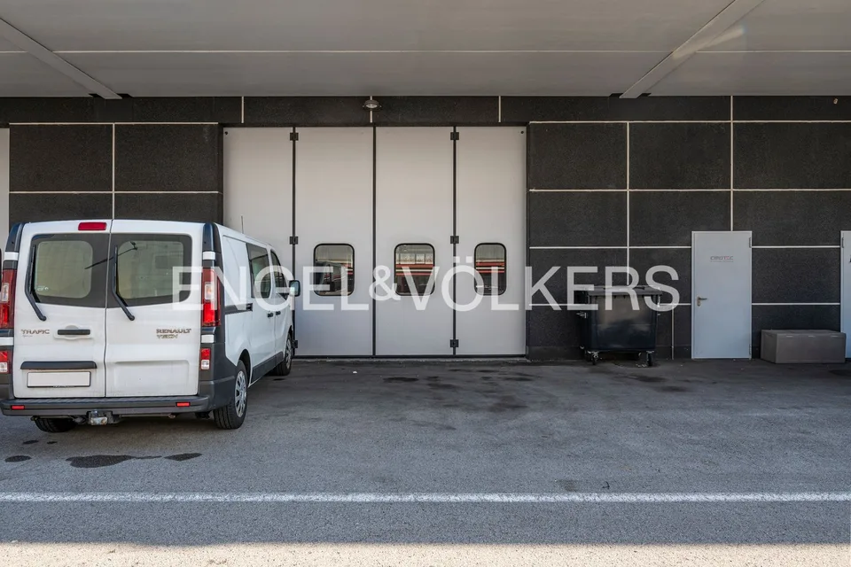 Geräumiger Schuppen in Bedano – Foto 11 von 11