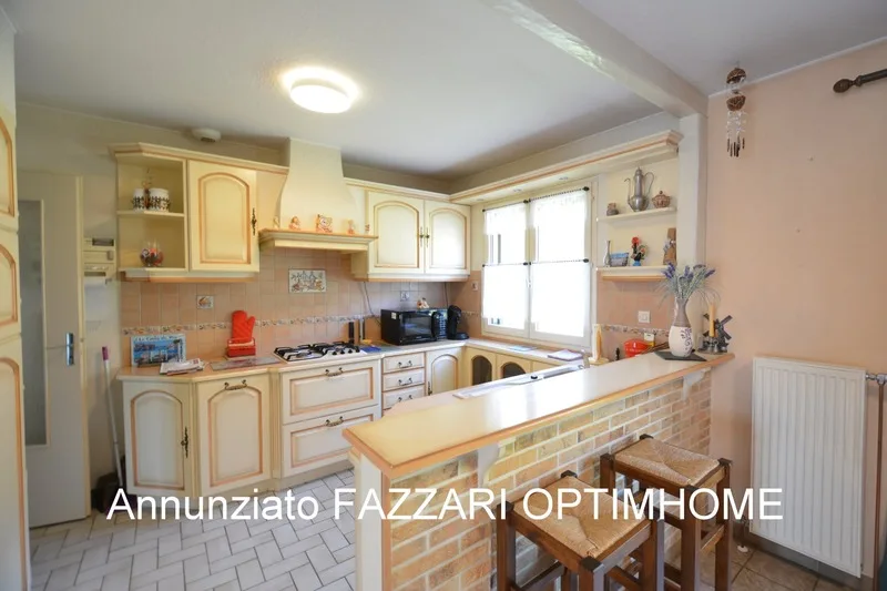 Casa indipendente con seminterrato completo a Montmédy - 107 m² - 4